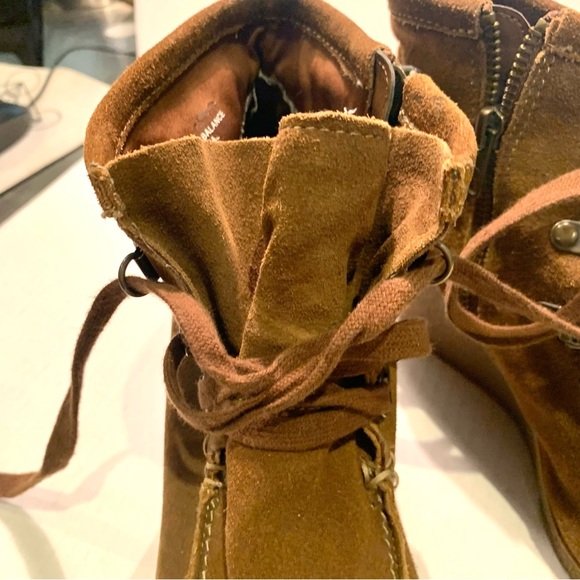 MIA Wedge Leather Suede Shoes Lace up Size 9.5 - Picture 3 of 8